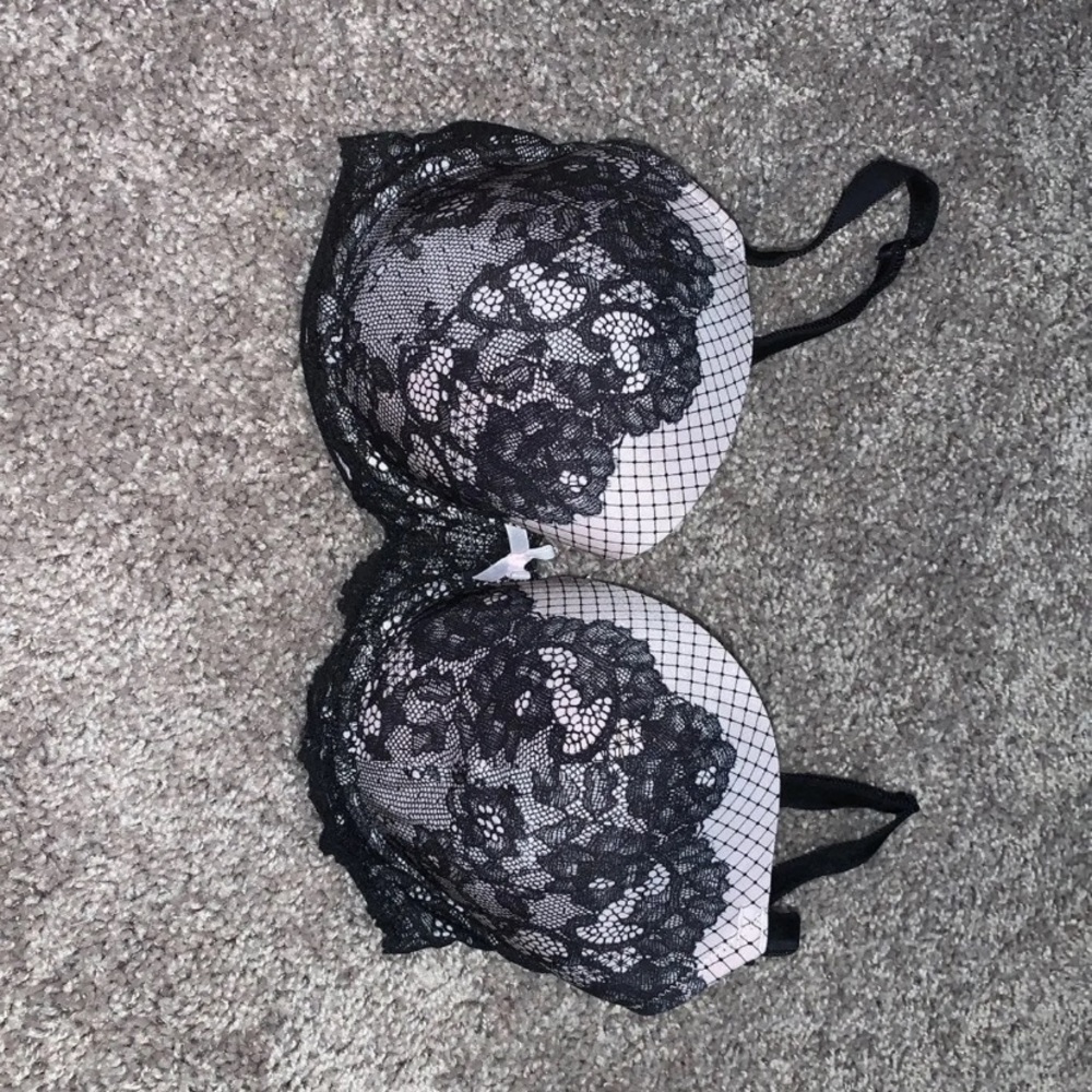 VS Bra